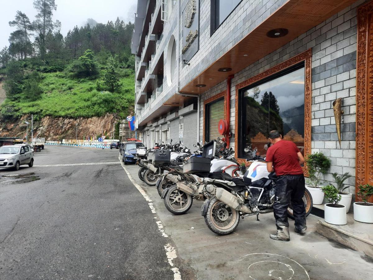 Hotel Himalayan Heritage Sarahan Exterior foto
